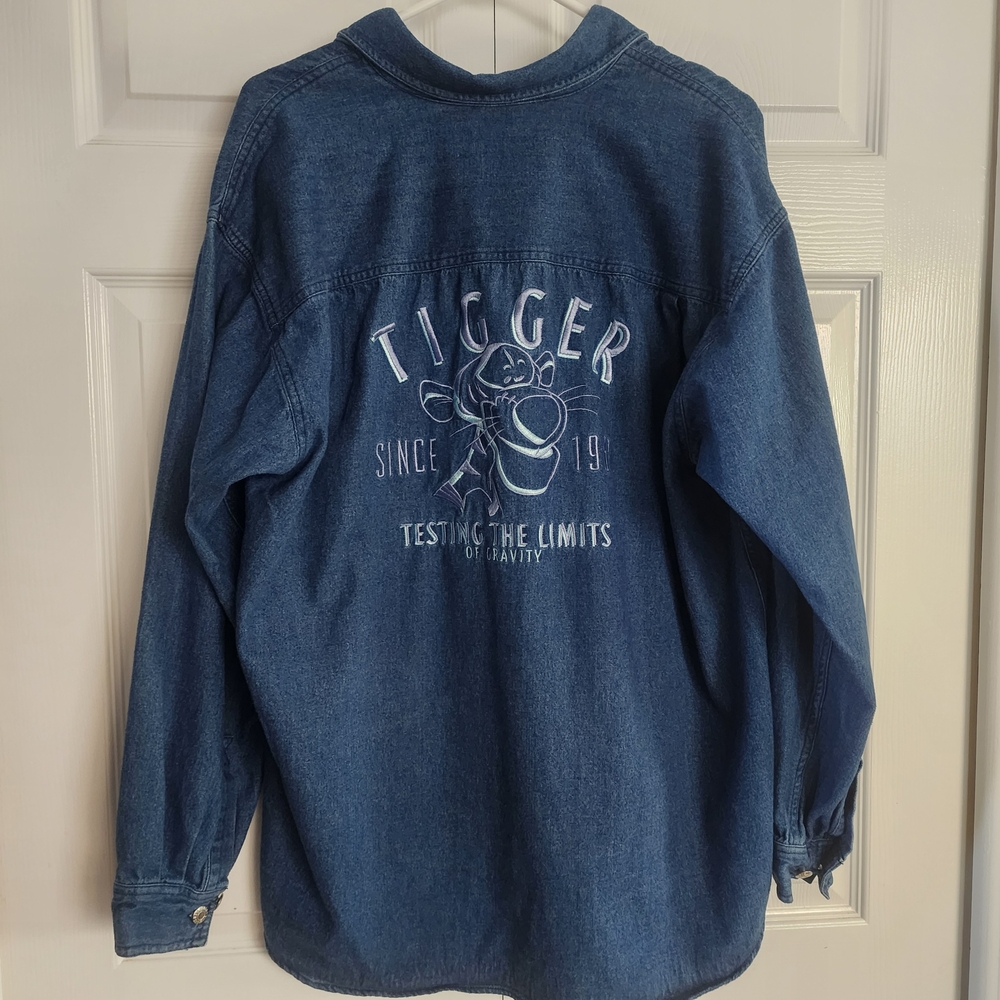 Vintage 90s Disney Store Tigger Embroidered Denim Button Long Sleeve Shirt, Sz L